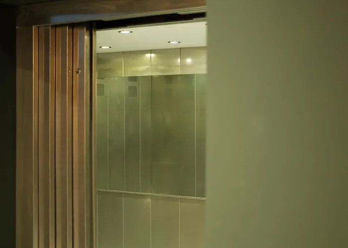 Hotel The Square Frankfurt nad Menem